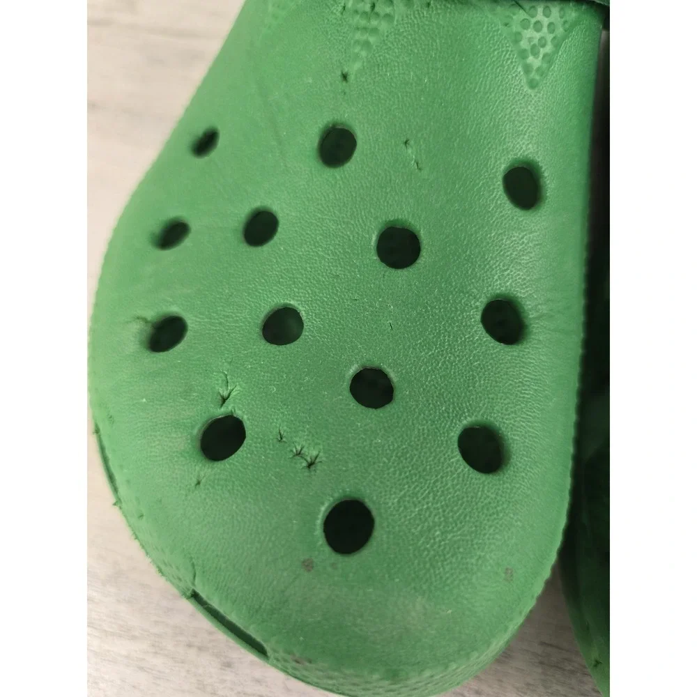 Crocs Classic Clog Green Mens 6-7 Womens 8-9 Slip on Comfort Water Shoes